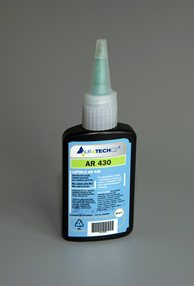 AR 430 - UPEVŇOVAČ SPOJŮ, vysoká pevnost, pro pasivní povrchy - 50 ml
